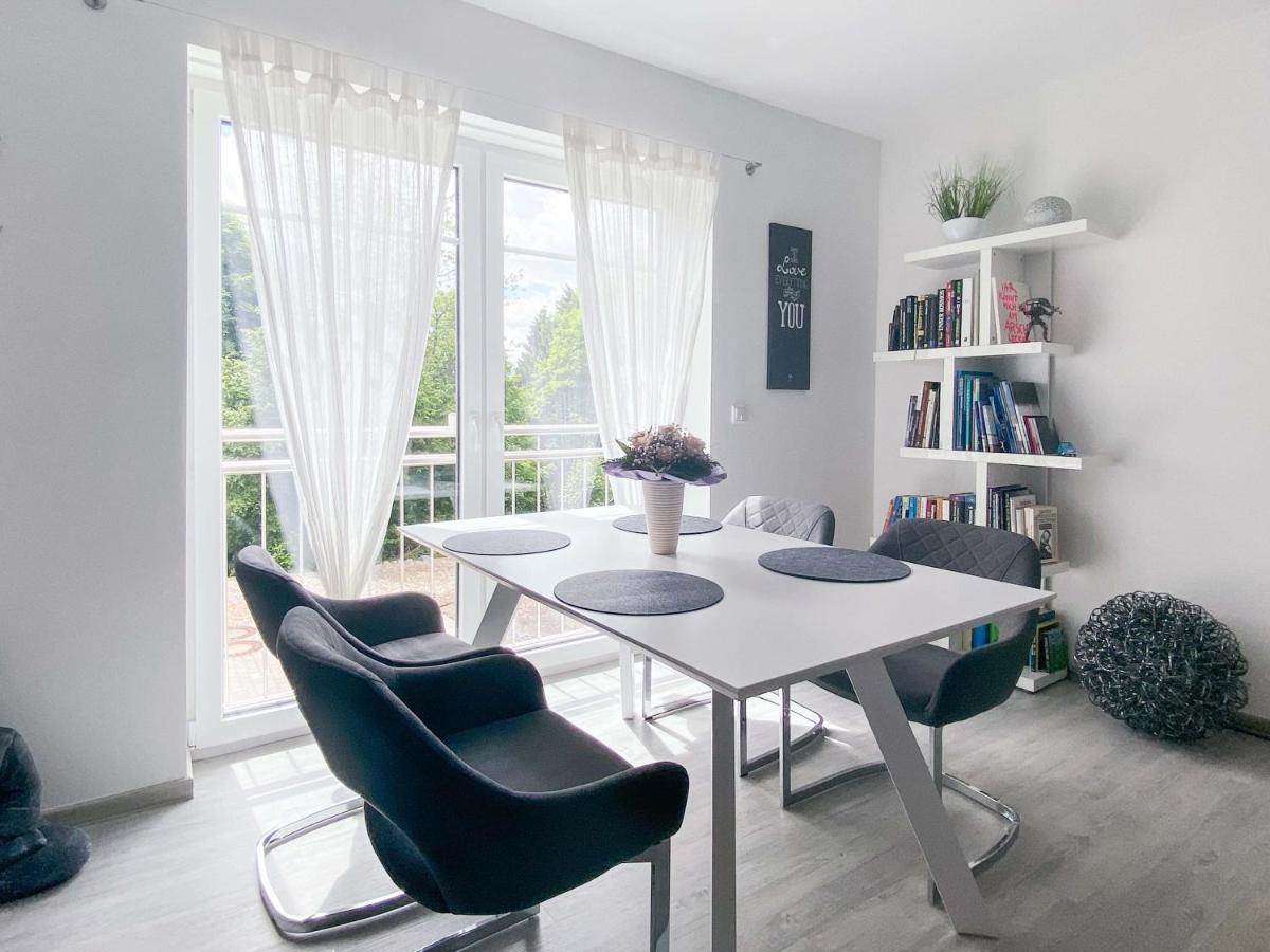 Staycozy Bike&Ski Apartments, Barrierefrei, Free Wifi, Erdgeschoss Winterberg Buitenkant foto